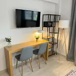 Acra Melia