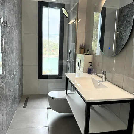 Acra Melia Apartment Palaiontsiflikion