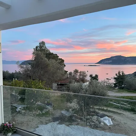 Acra Melia * Palaiontsiflikion