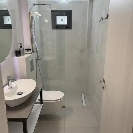 Acra Melia