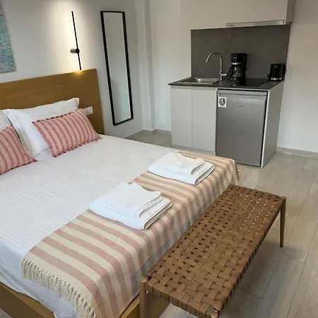 Acra Melia Apartment Palaiontsiflikion